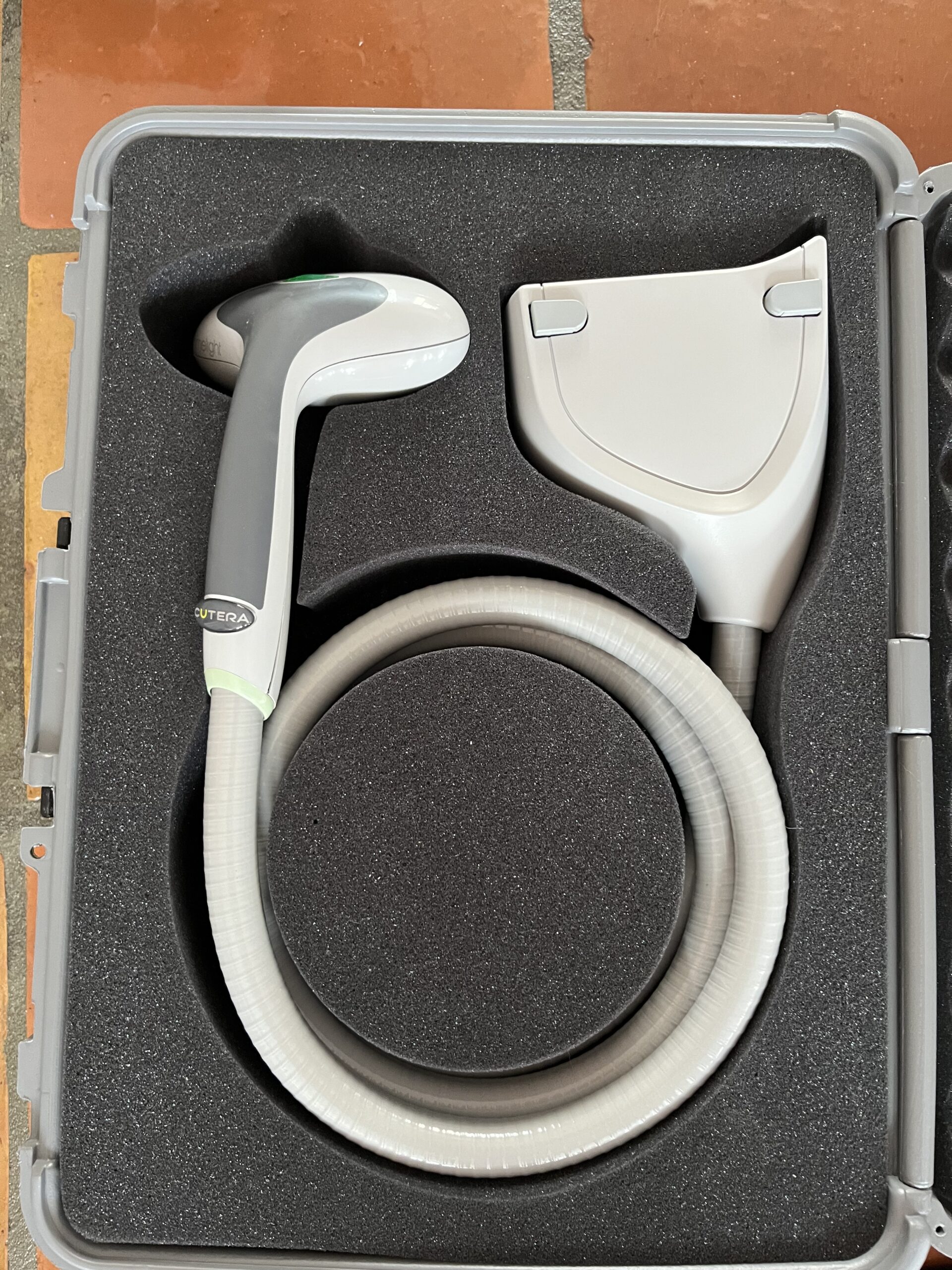 2023 Cutera Xeo + Prowave LX & Limelight for Sale + Warranty - Image 11
