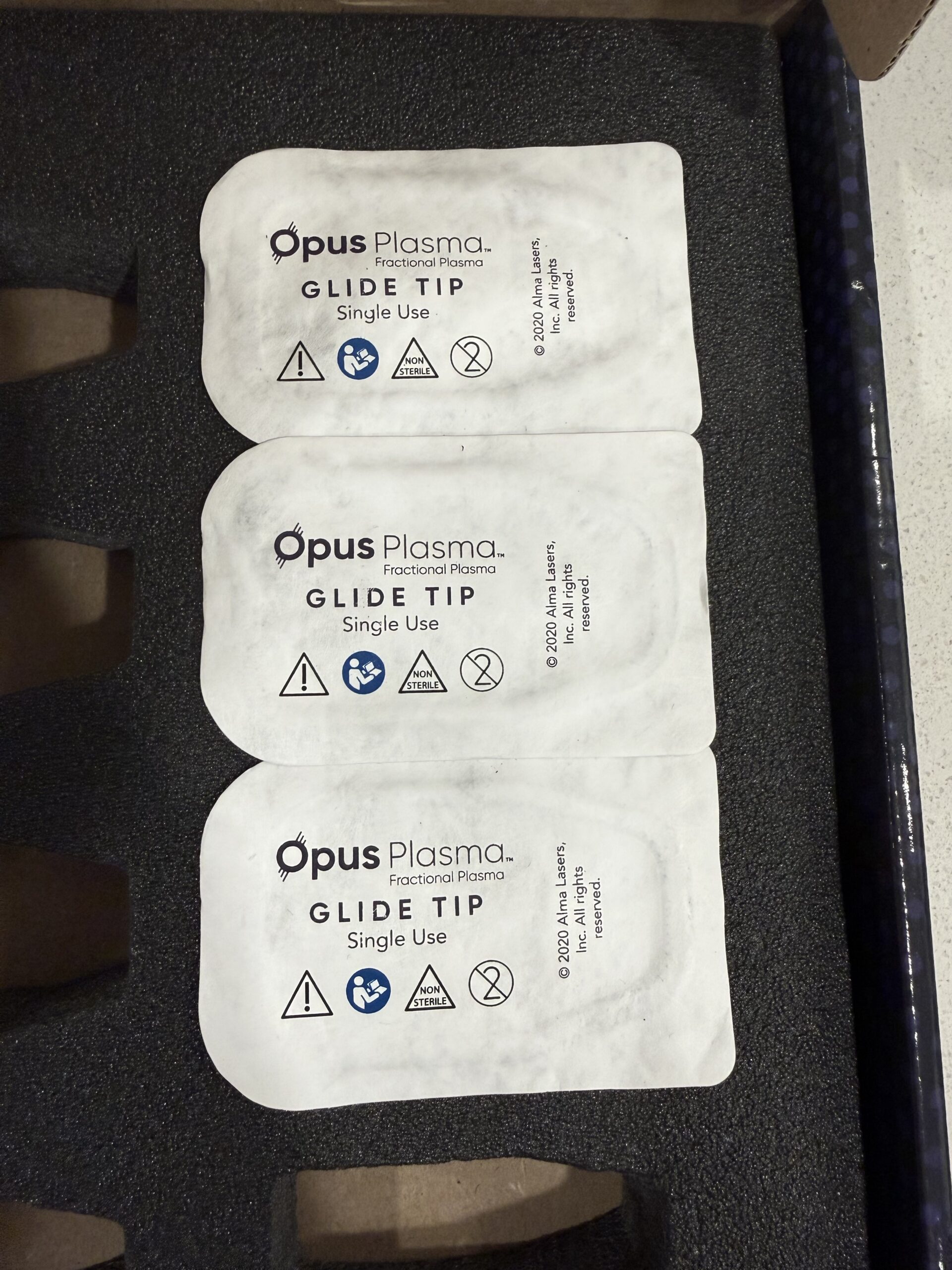 Alma Opus glide tips close-up