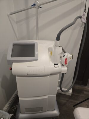 2019 Cynosure Icon with 2 Handpieces for sale