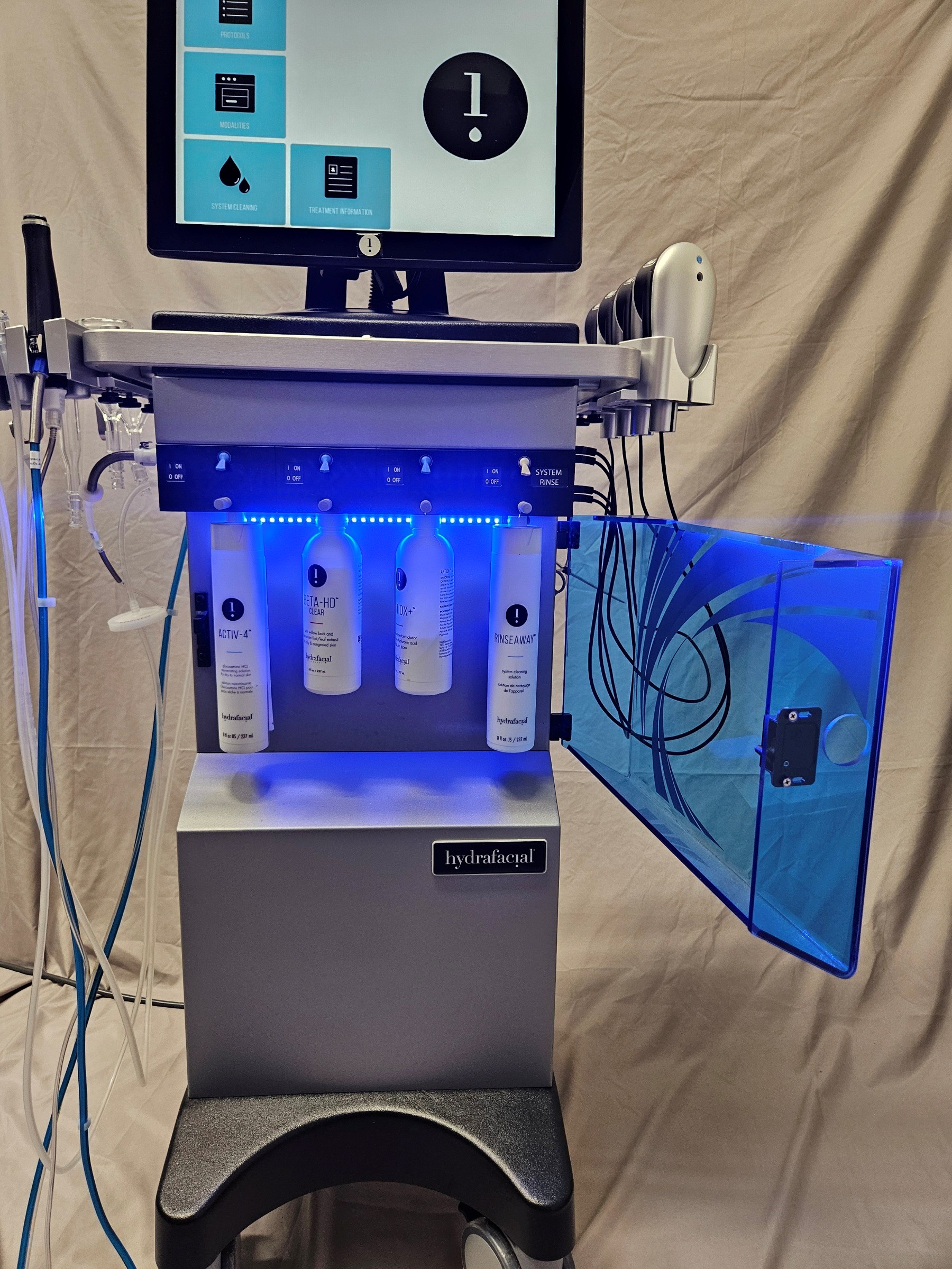2022 Edge Hydrafacial MD Elite for Sale front view with solutions