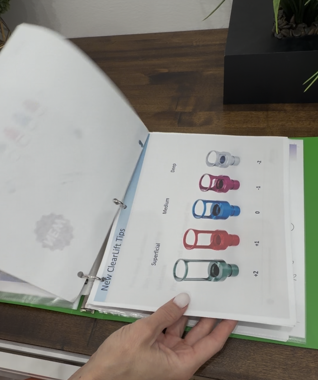 Alma Harmony XL PRO documentation binder