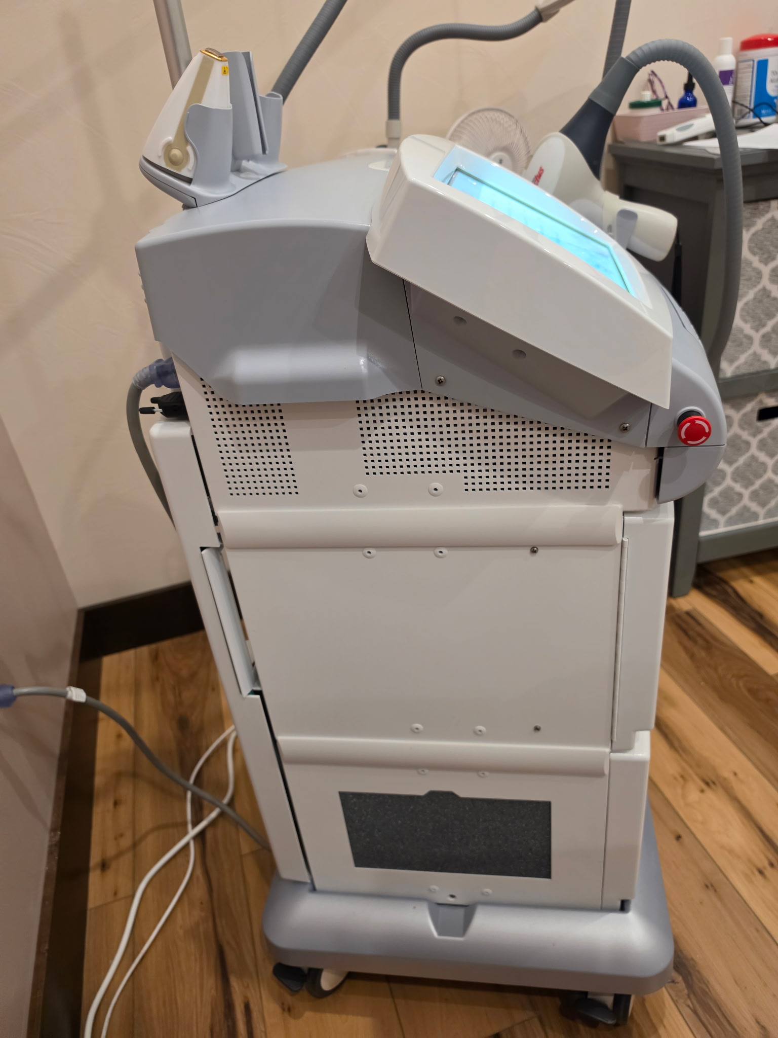 2019 Cynosure Vectus Diode Laser Hair Removal For Sale - Image 3