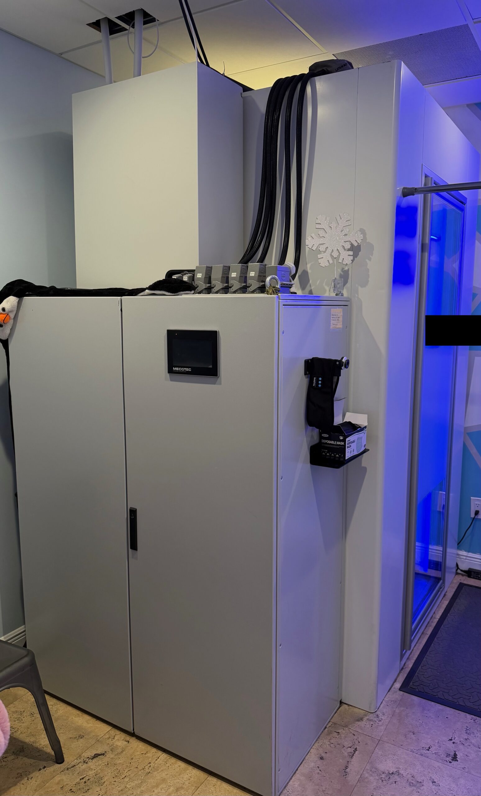 MECOTEC CryoOne Plus 2024 right side view
