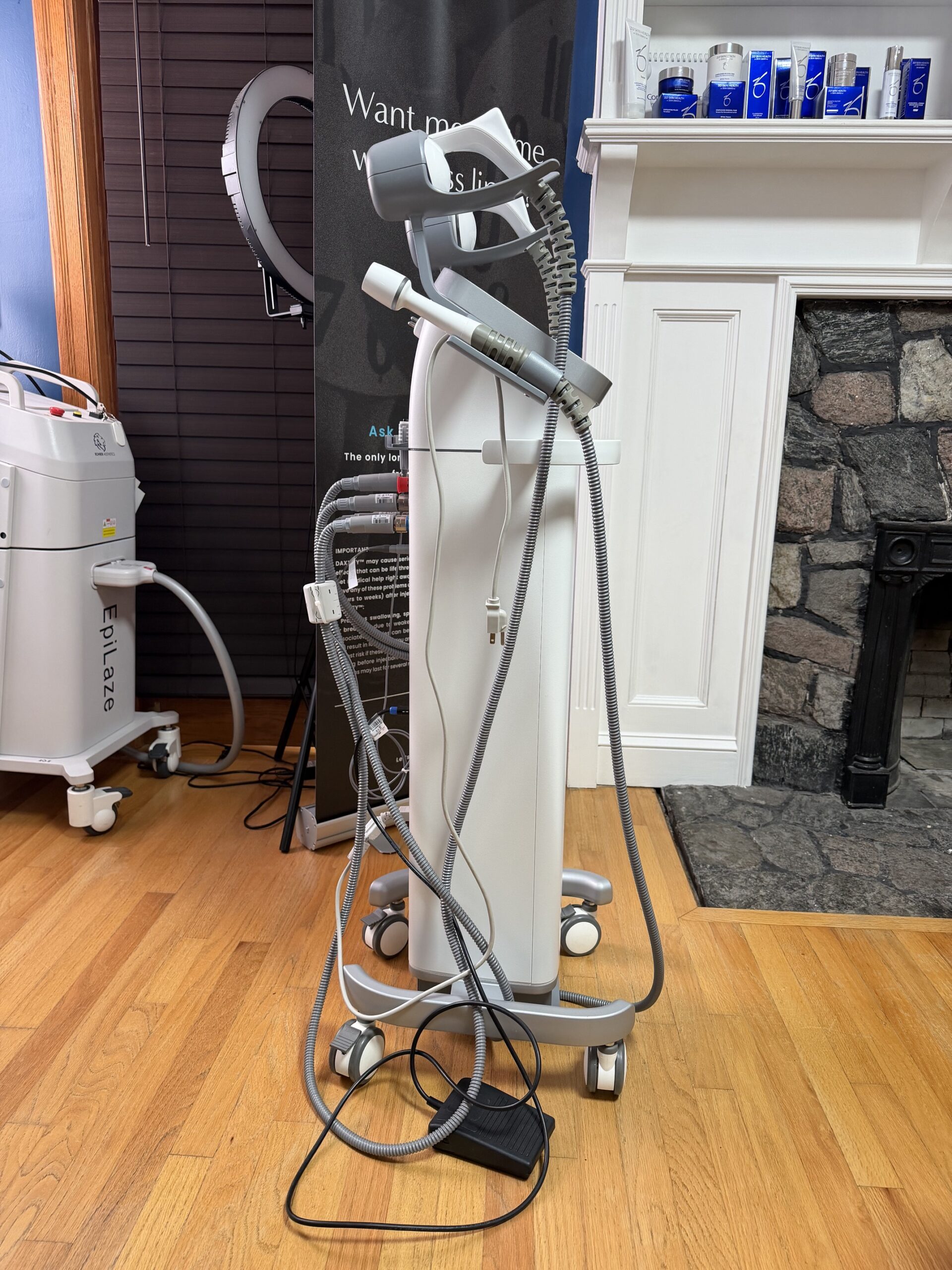 2022 Lumenis Legend Pro For Sale + 4 Handpieces - Image 4