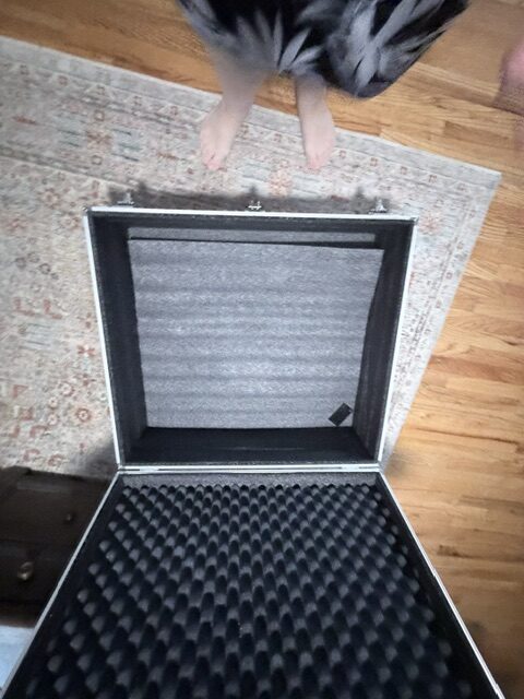 Atlas 251 close-up of case
