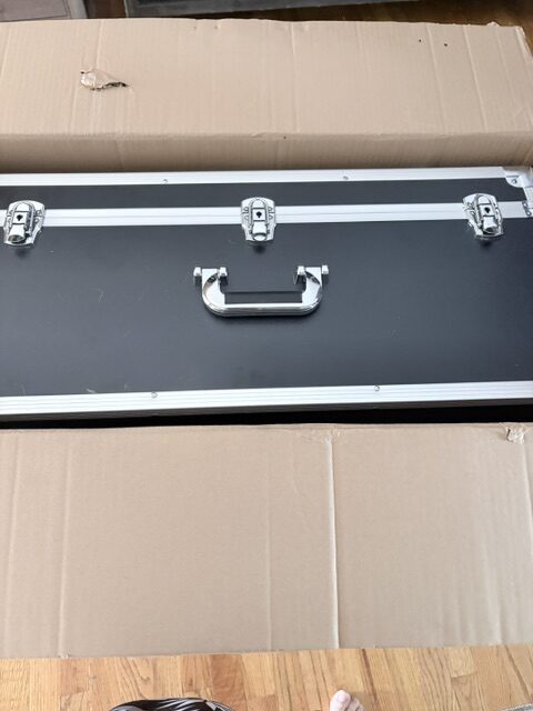 Atlas 251 SPACERACK hard case inside box