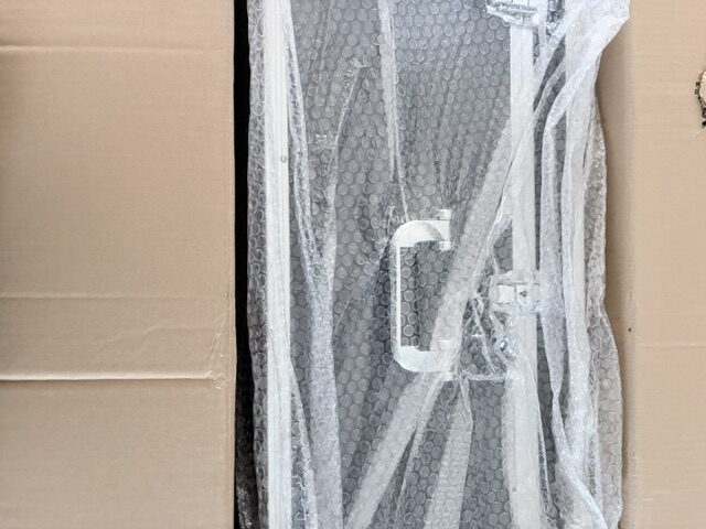 Spacetouch Atlas 251 inside protective packaging